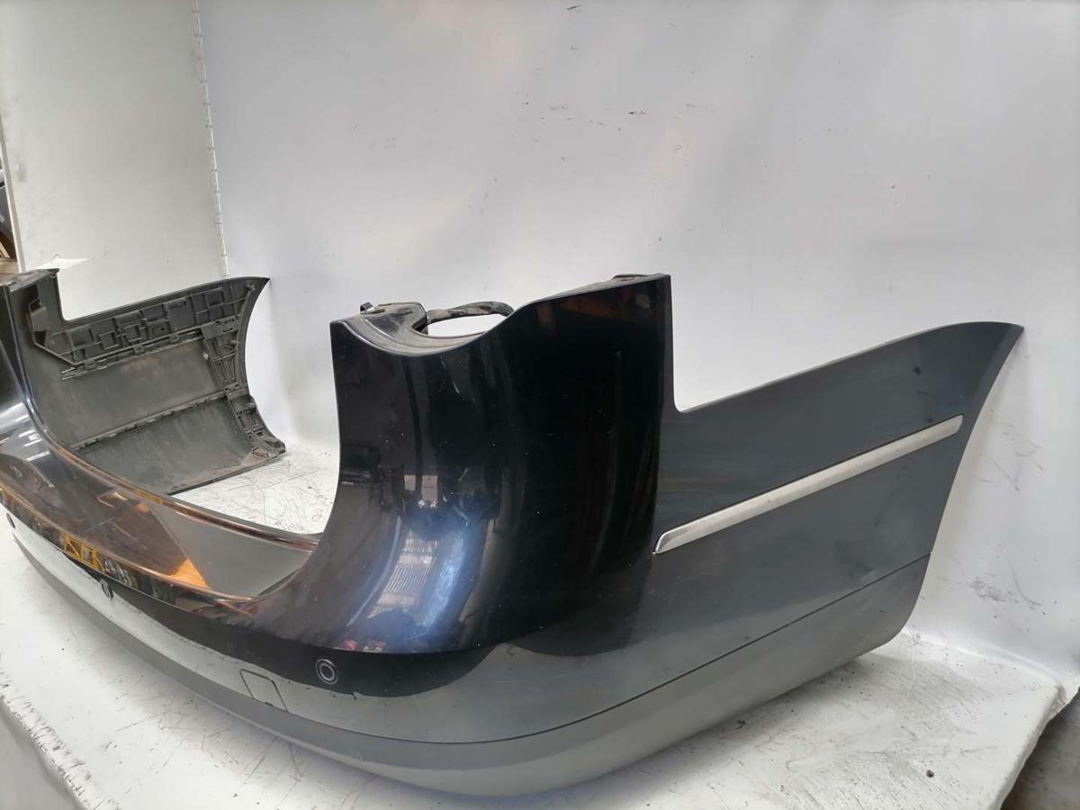 VW Passat 3C original Stoßstange Stossfänger hinten L041 Brillantschwarz Kombi Bj.2010 VW Passat 3C original Stoßstange Stossfänger hinten L041 Brillantschwarz Kombi Bj.2010